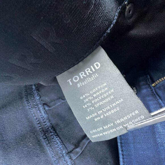 Torrid Bombshell Flare Jeans Womens Size 16XS Super Soft High Rise Blue - Picture 5 of 12